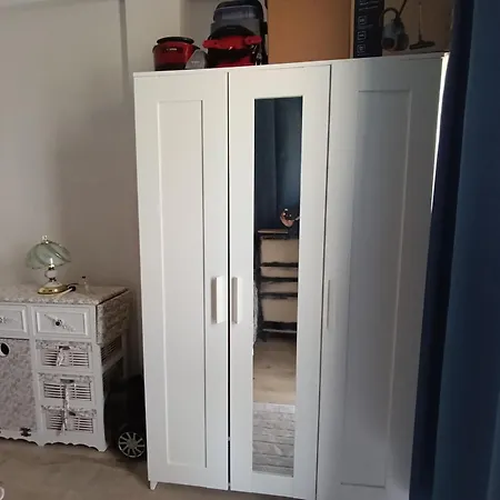 Apartment Side *
